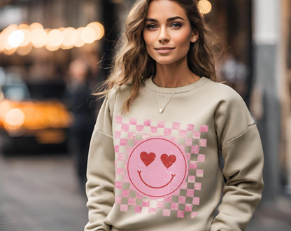 Retro Checkered Heart Smiley - Unisex Crew